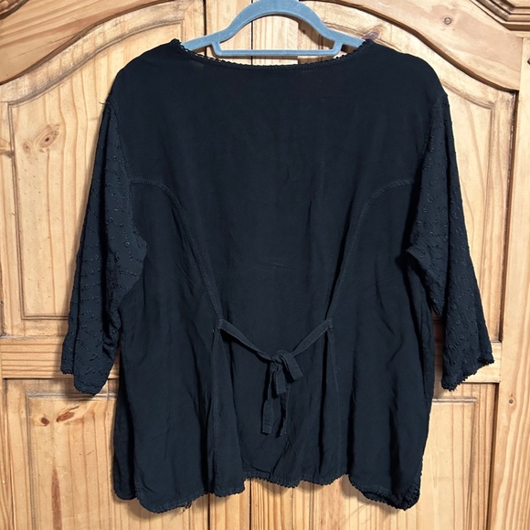 Flower Embroidery Black Blouse - Picture 2 of 6